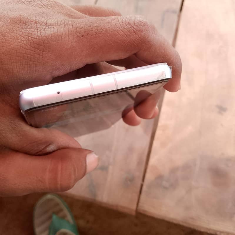 Google Pixel 7a 4