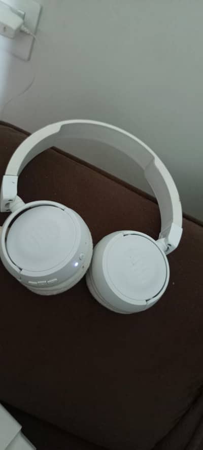 JBL BLUE TOOTH HEADPHONE