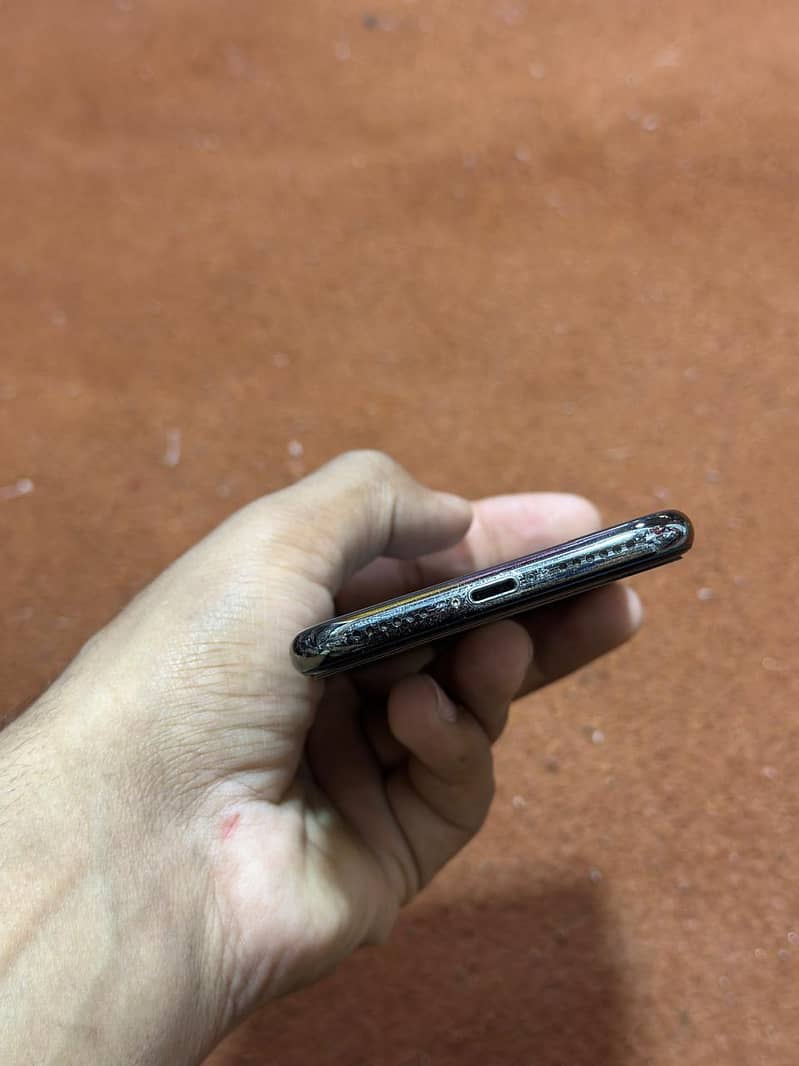 Apple iPhone X 1