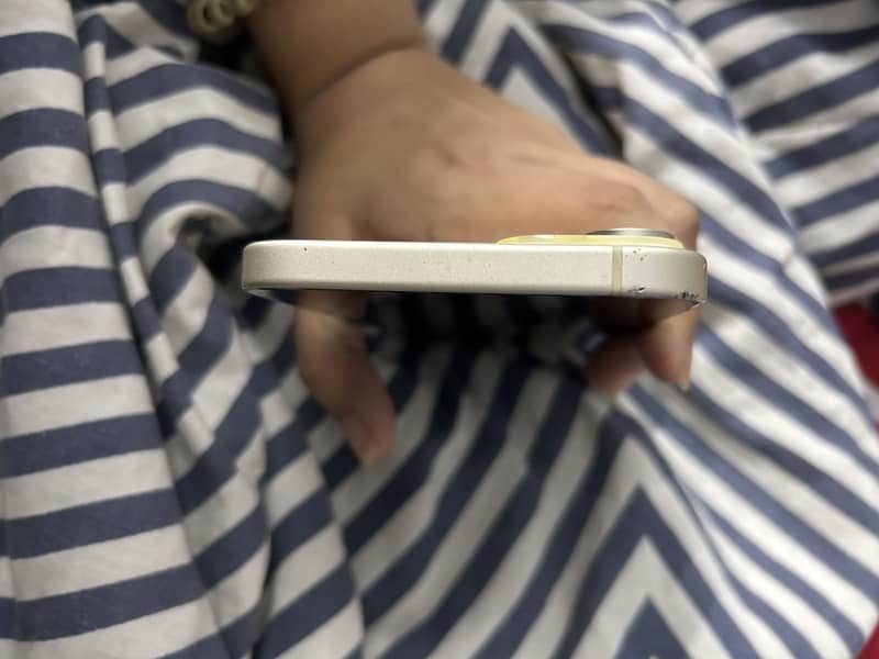 Apple iPhone 15 plus 2