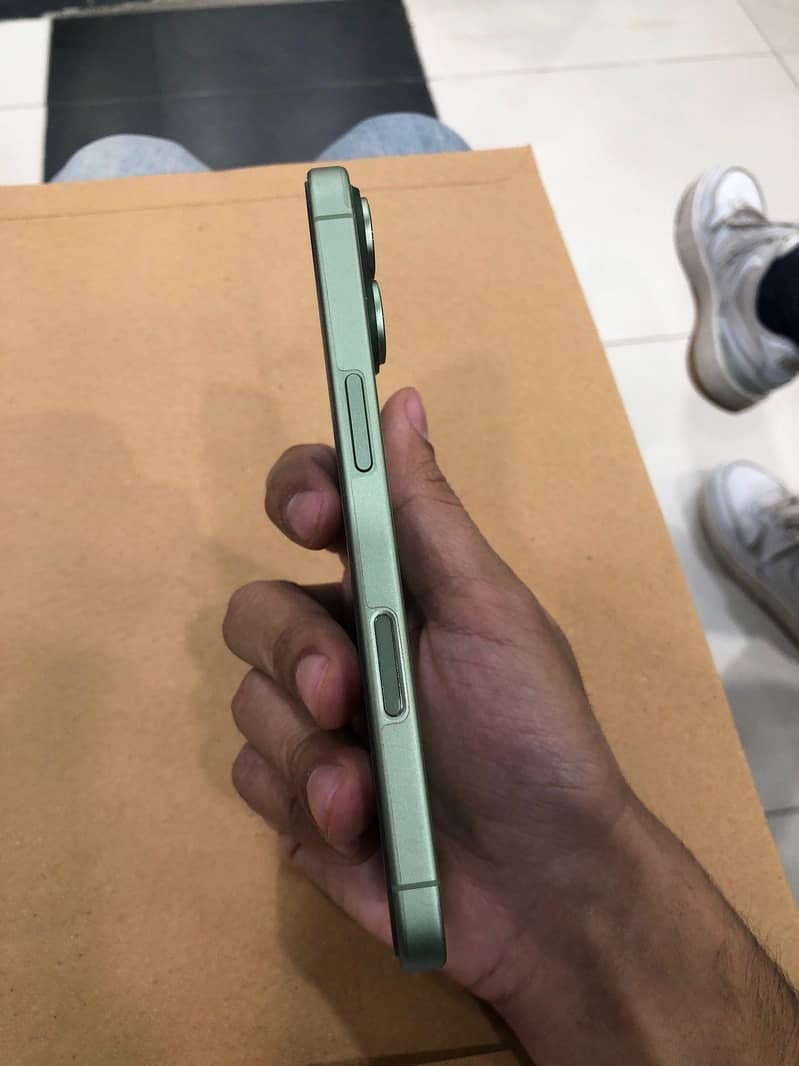Apple iPhone 17 2