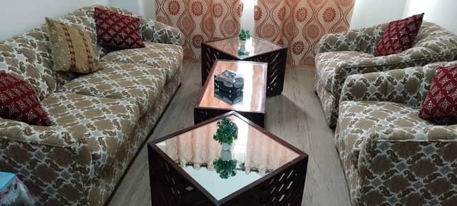 3-Piece Coffee Table Set | Excellent Condition | Rs. 10,000
