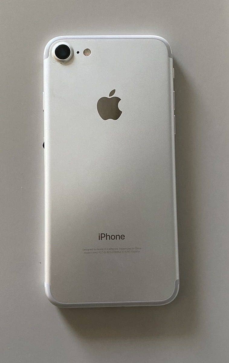 Apple iPhone 7 1