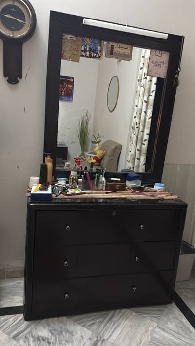fine quality modern dressing and coffee table in throw away price