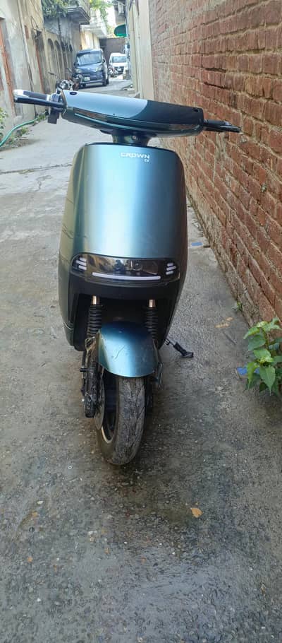 crown EV t20