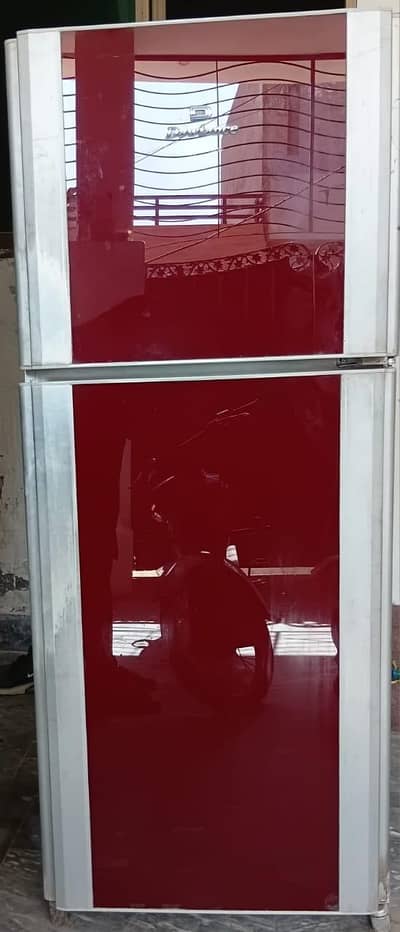 dawlance large size fridge fully function