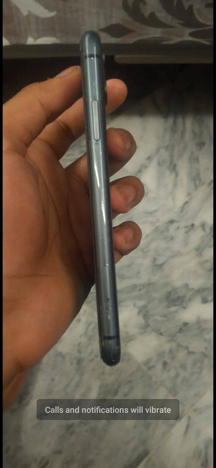 Apple iPhone 11 2