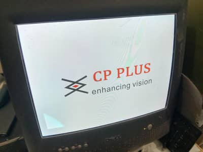 Cp Plus DVR 8 Camera Port All ok Sirf fromt cover Brack howa hai