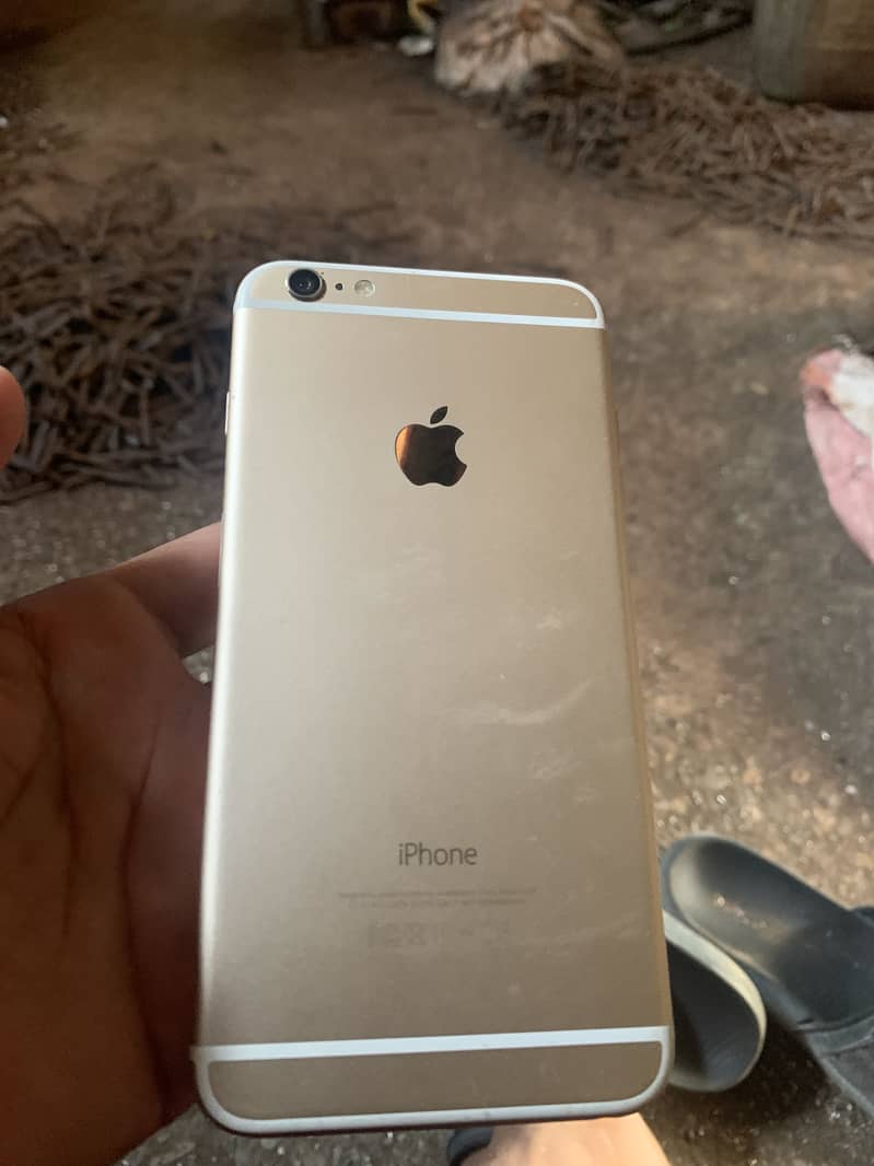 Apple iPhone 6 Plus 1