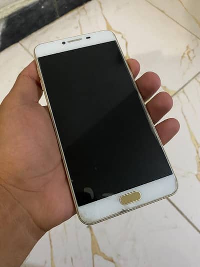 Samsung Mobile C7 (Urgent Sell)
