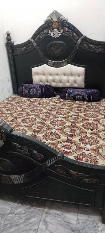 king bed