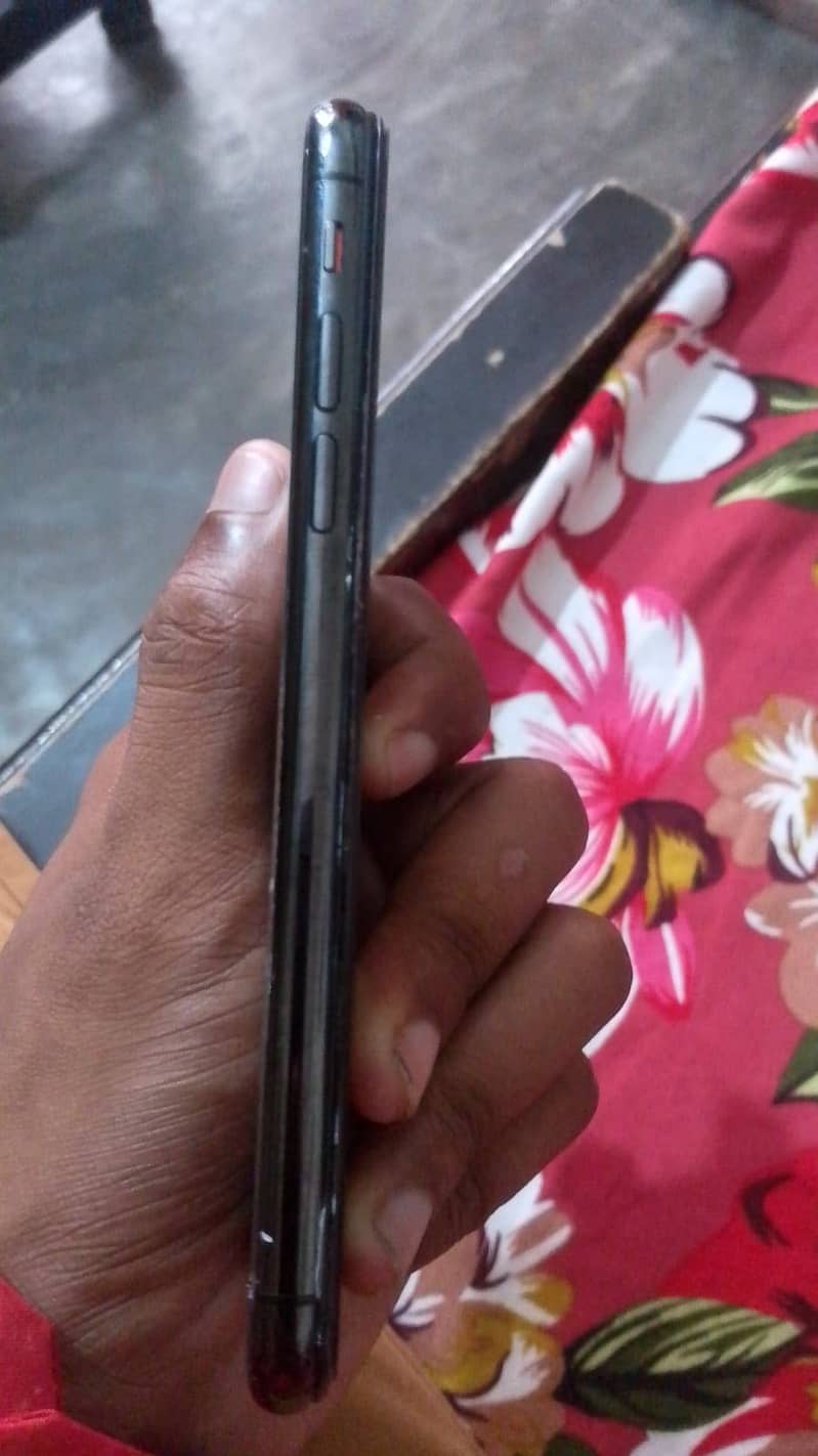Apple iPhone X 2