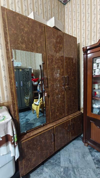 WOOD ALMARI FOR SALE