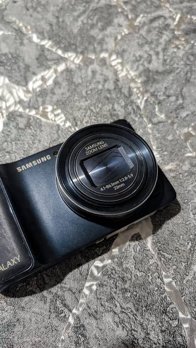 Samsung galaxy camera gc 100  android camera