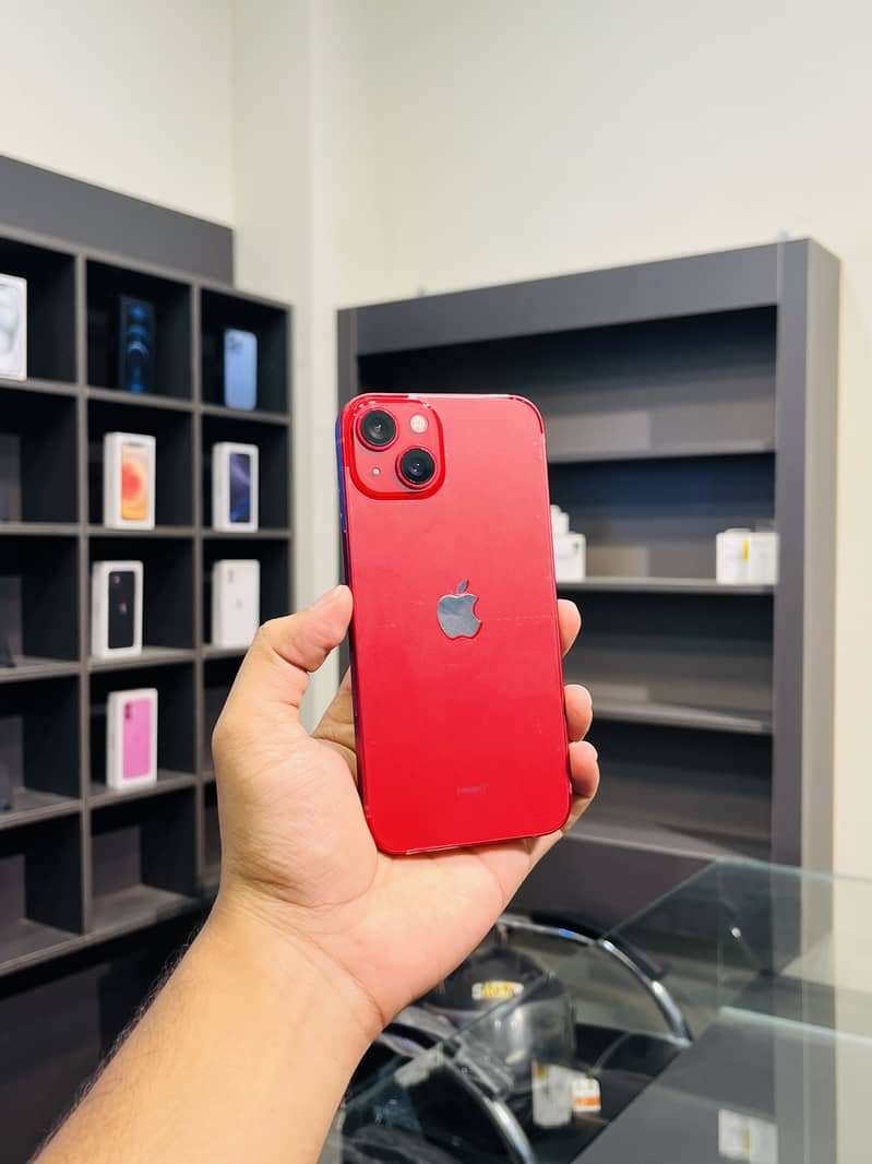 Apple iPhone 13 3