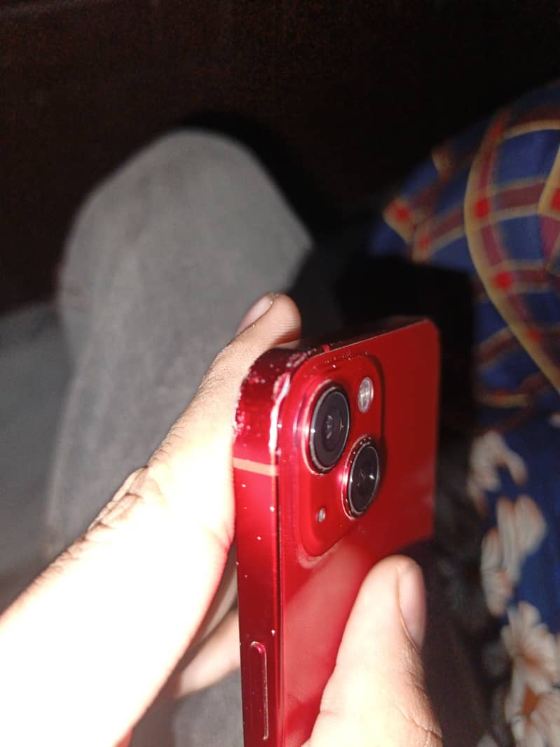 Apple iPhone 13 7