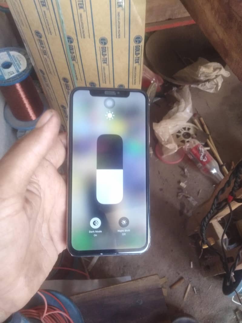 Apple iPhone X 5