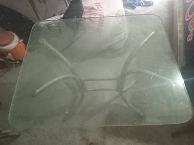 chair or table. . . plastic krci 1500. lohy wali 1800 . table 8000.