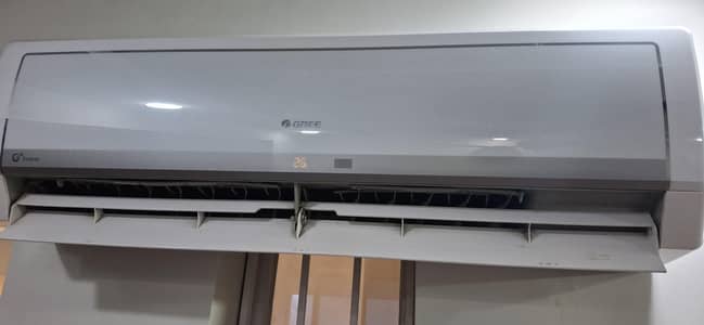 Gree inverter hot n cool 1.5 ton