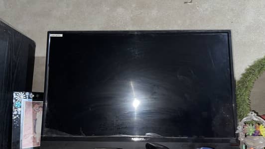 LCD 32’’