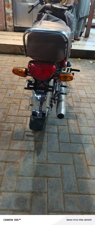 best bike renew Crown 2016 Shikarpur number