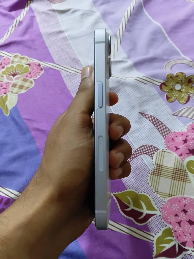 iPhone 14 1