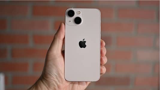 Apple iPhone 13