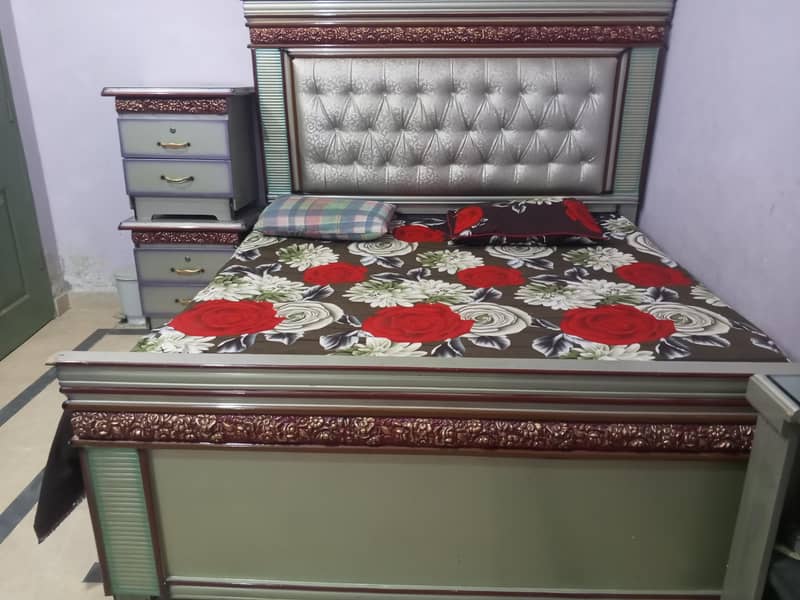 Bed and dressing set 0