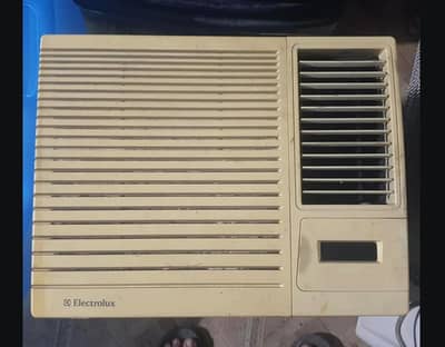 Pona ton electrolux Window AC hay gass full chill cooling