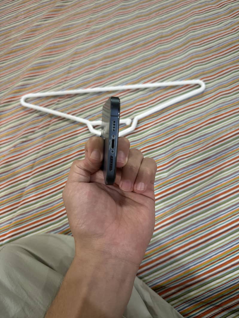Apple iPhone 12 Pro Max 2