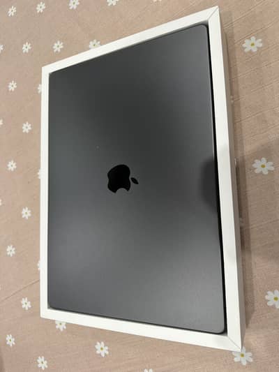 MacBook Pro M3 Pro 16 inch