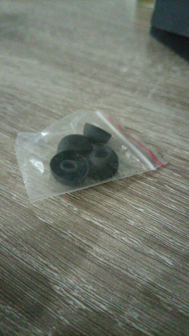 Zero Thunder Zbuds 2