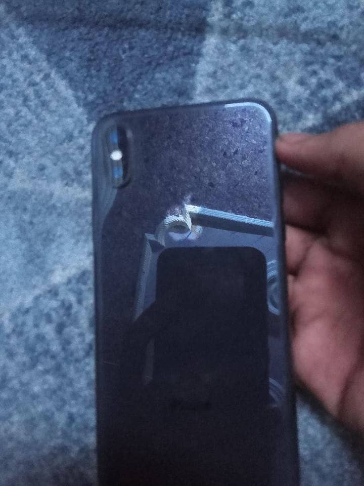 Apple iPhone X 2