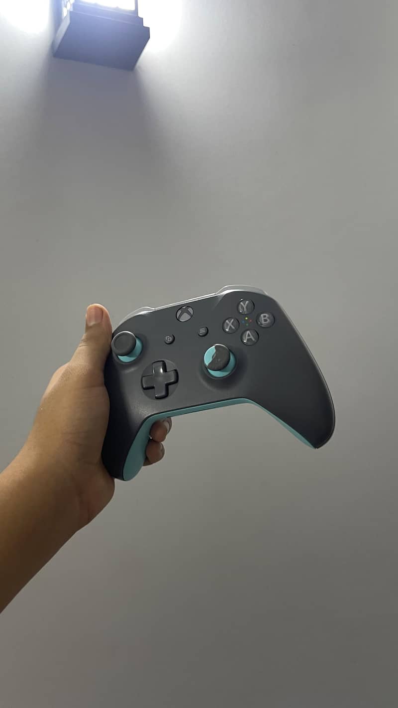 Xbox controllers 10