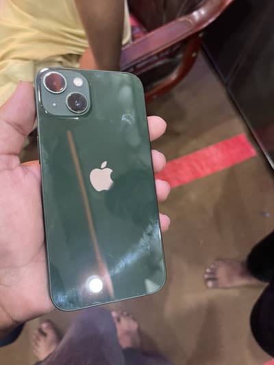 Apple iPhone 13