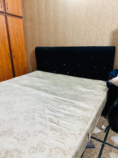 Black Velet king size bed + 2 side tables + dressing table