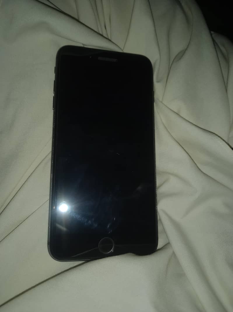 Apple iPhone 8 Plus 5