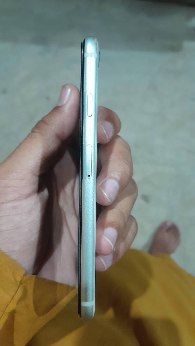 Apple iPhone SE 2