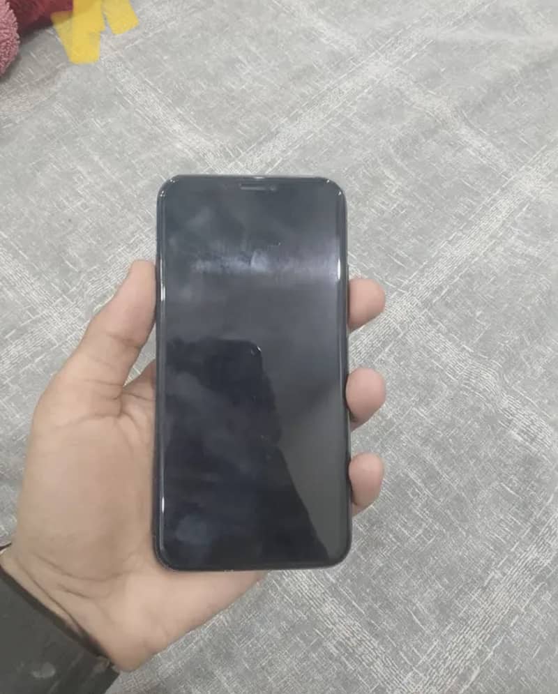 Apple iPhone X 6