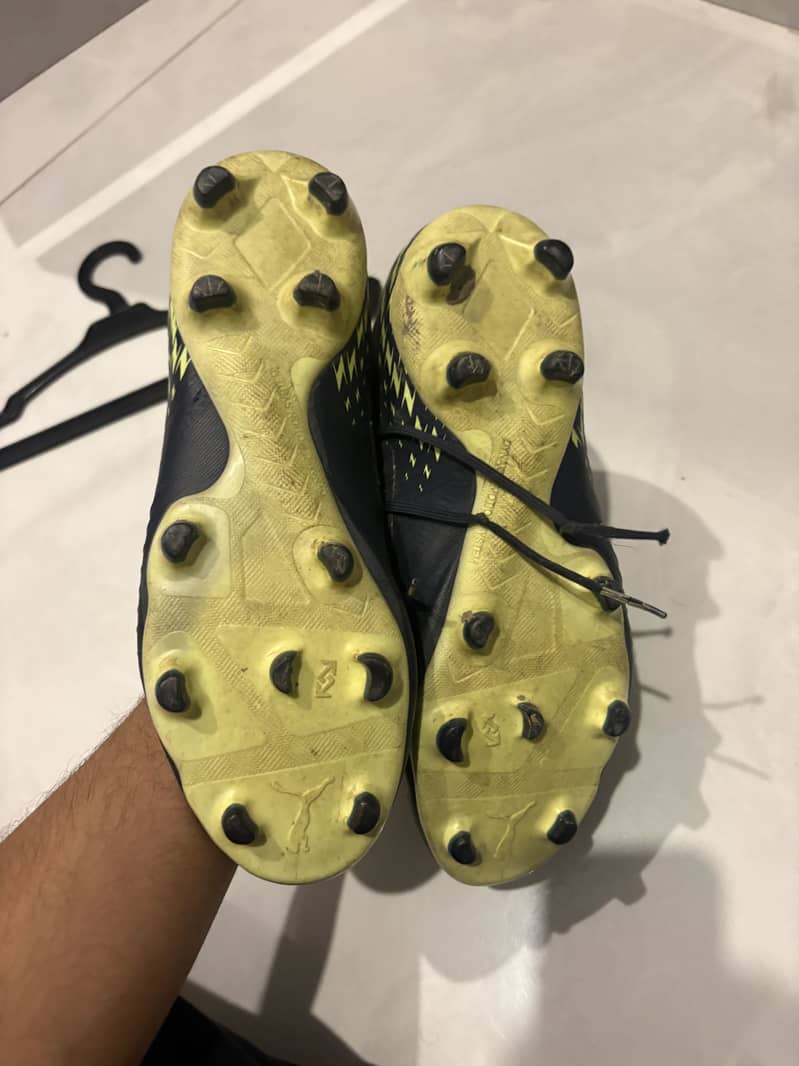 8/10 condition 3