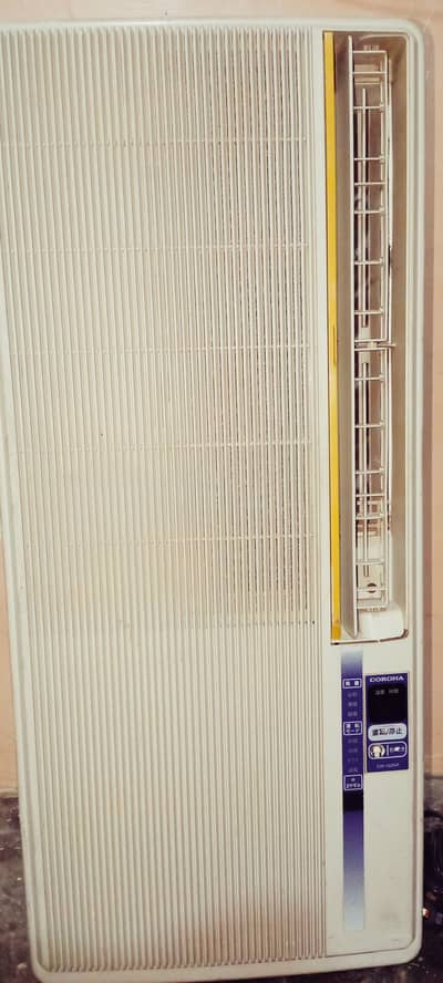 Corona window ac 1 ton