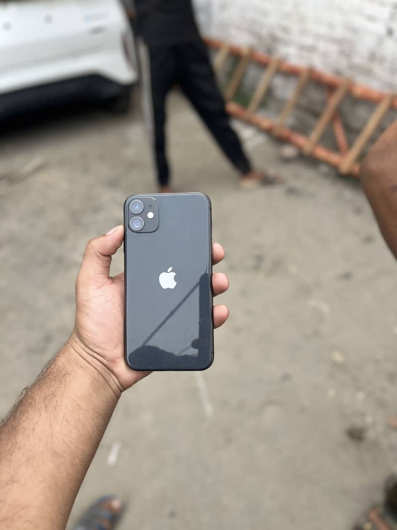 Apple iPhone 11 0