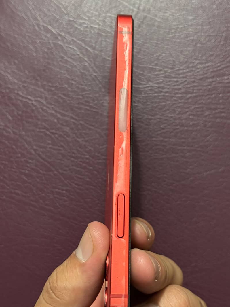 Apple iPhone 12 4