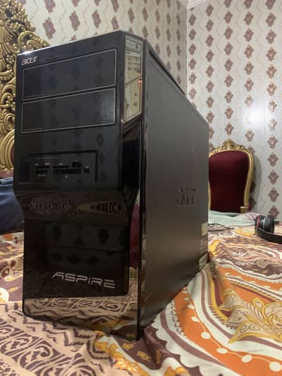 Core i7 6th gen with xfx Rx 570 gaming beast 10/10 custom built