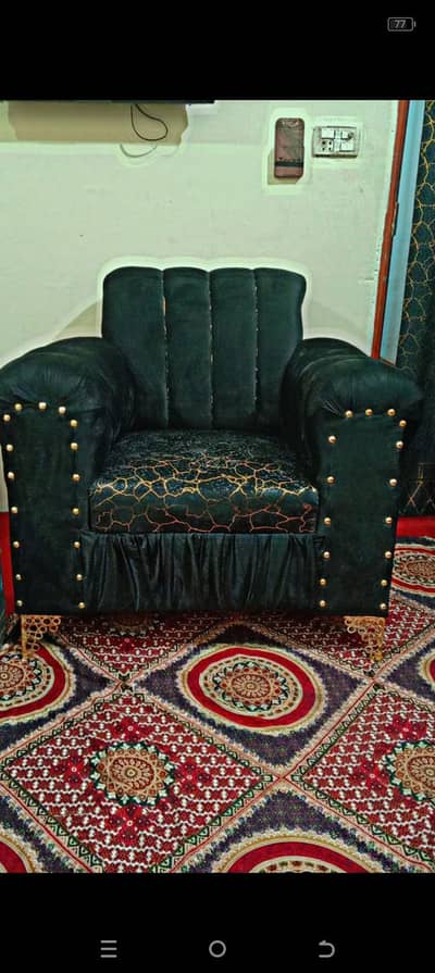 6 str sofa set black color in good condition