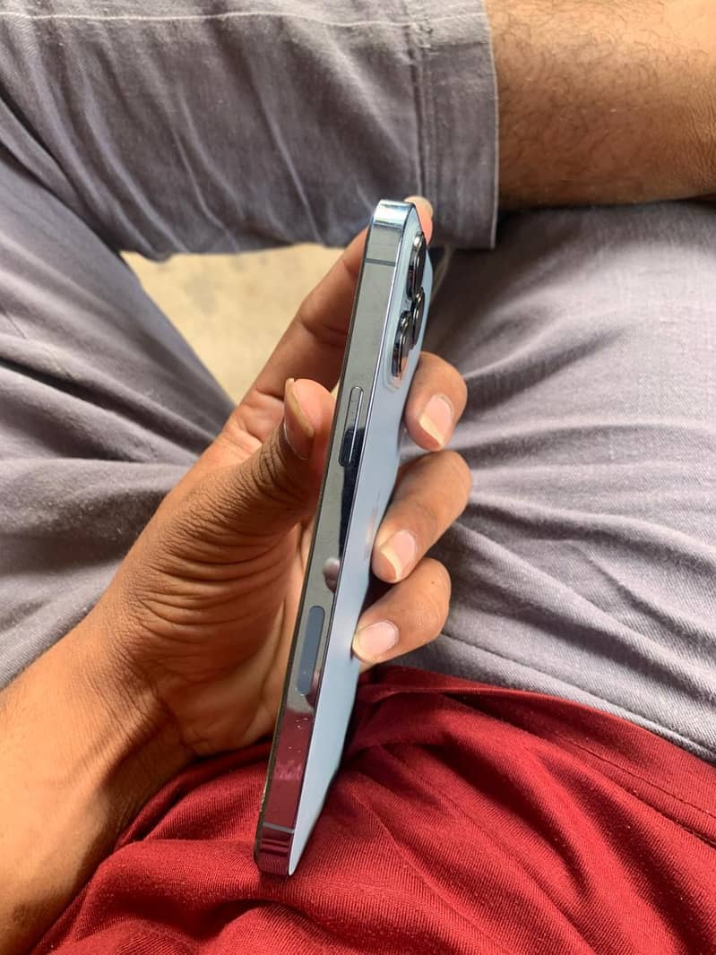 iphone 13 pro max 1