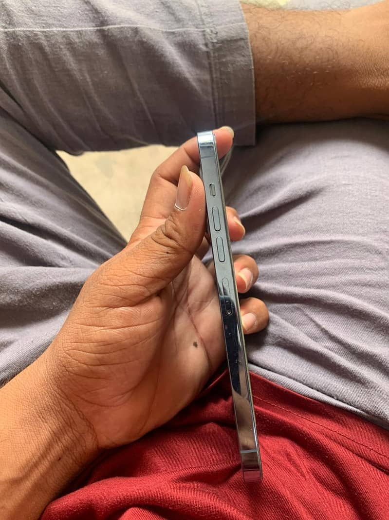 iphone 13 pro max 4