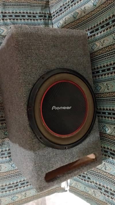 japani amplifier kenwood with pioneer woofer