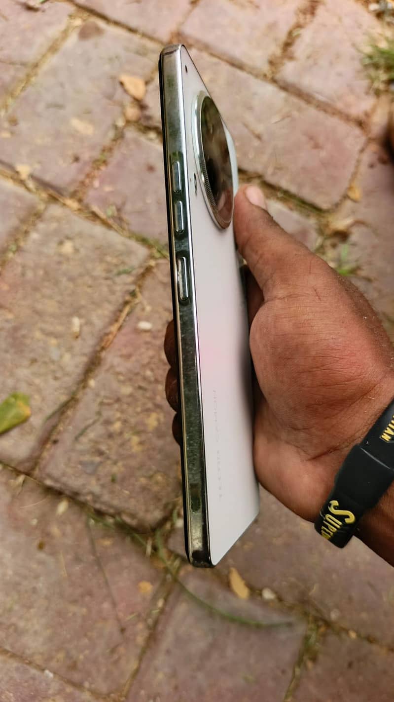 Tecno CAMON 30 2