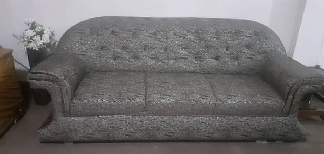 7 SEATER SOFA SET. .